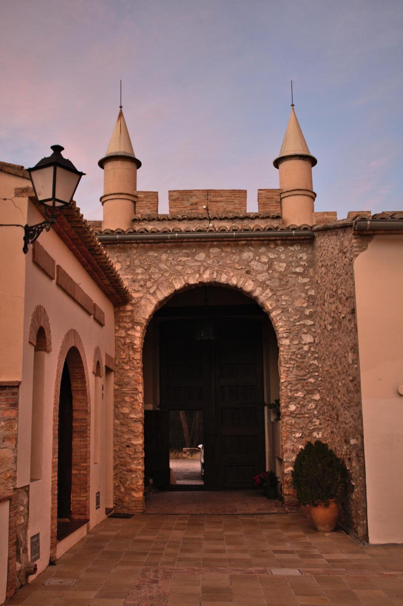 Masia De San Juan - Castillo Con Piscina En Plena Sierra Calderona Segorbe Extérieur photo